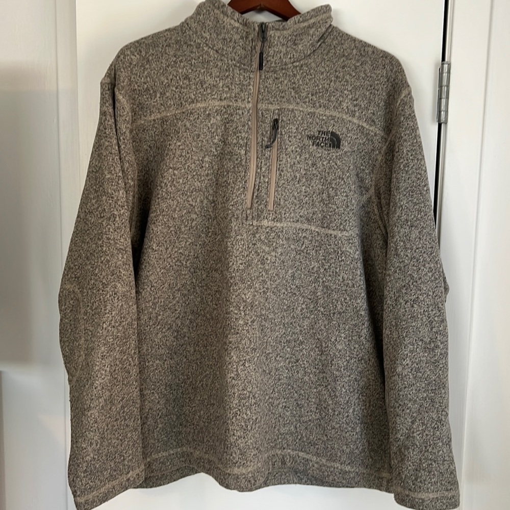 The North Face Men’s quarter zip XXL Jacket.